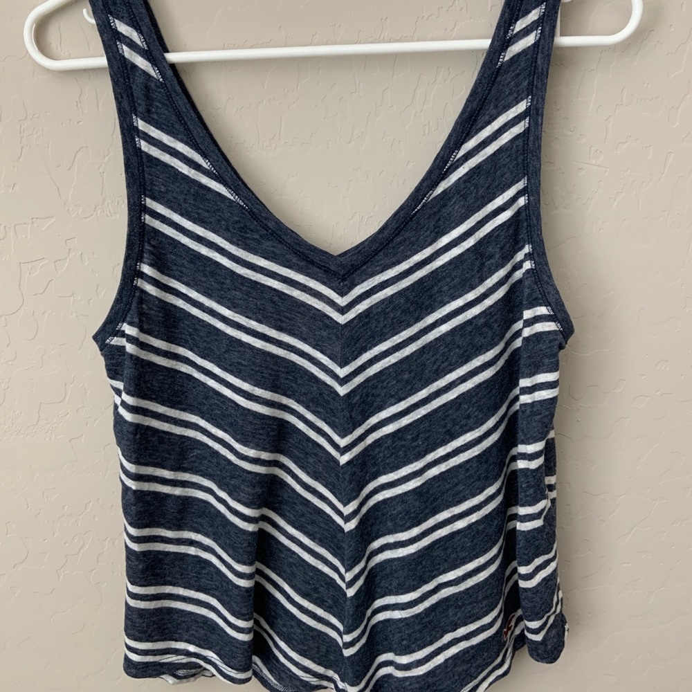 Hollister crop tank top, size small